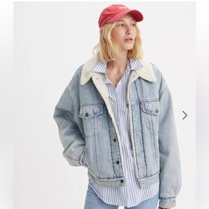 Levi's Light Blue Denim Jacket with Cream Sherpa Collar